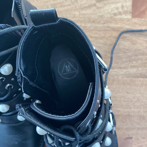 Pretty Little Thing Biker Boots - Picture 10 of 12